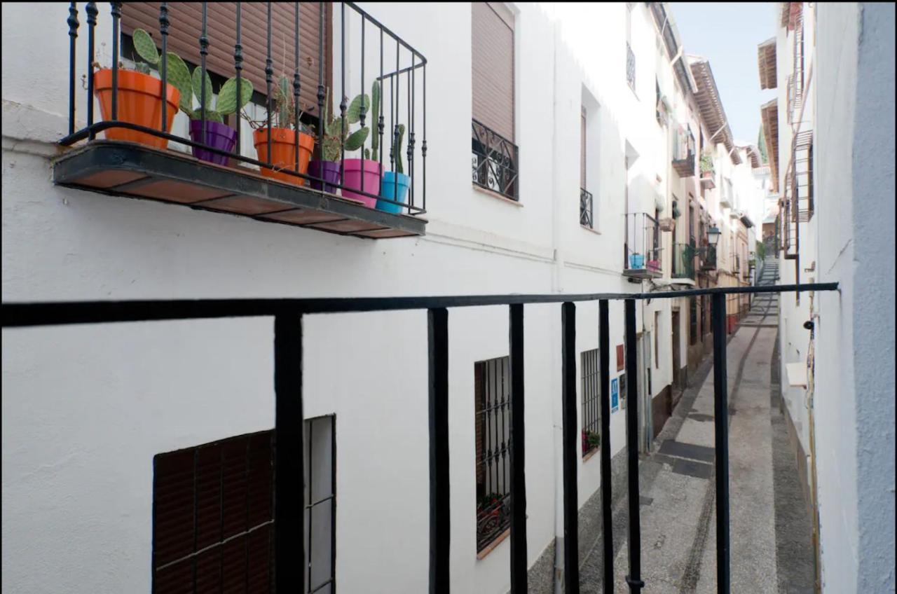 Apartamentos Centro Historico A Los Pies De La Alhambra Гранада Екстериор снимка